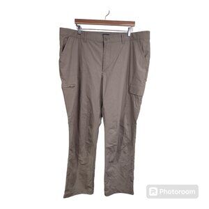 Men's Cabelas Cargo Pants Lightweight Khaki Size 44x32